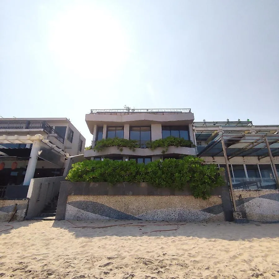 Hotel M Suite Danang Beach