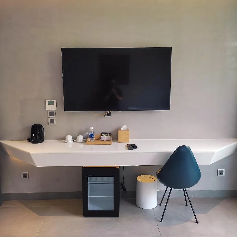 M Suite Danang Beach 4*, Da Nang